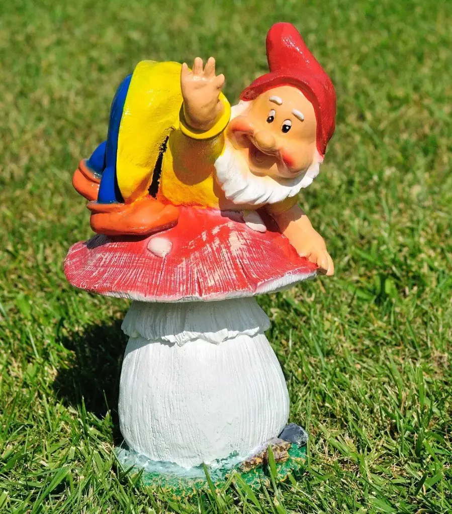 Pitic pe ciupercă (mic), H = 36 cm