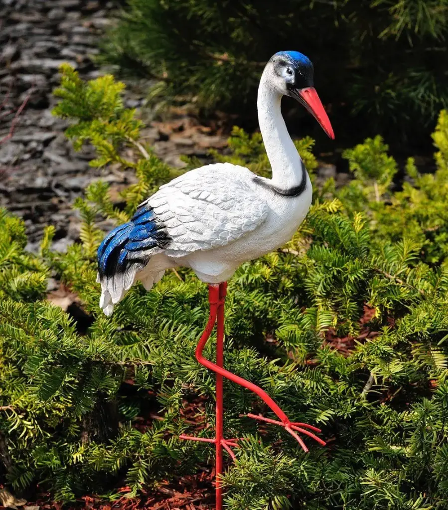 Cocor pe picior metalic