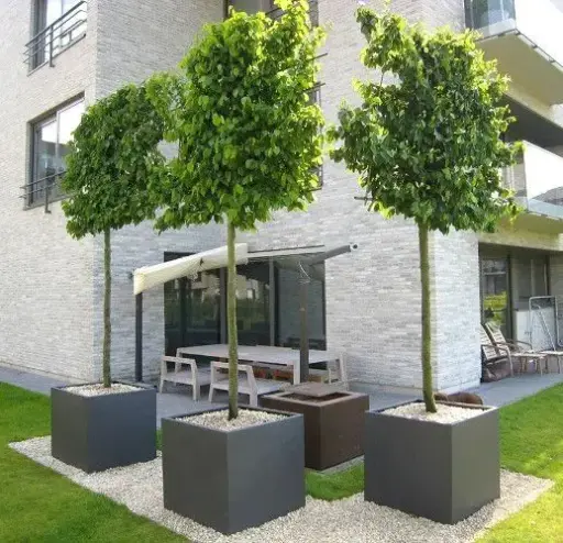 Jardiniera stradala din beton    "Verona" M