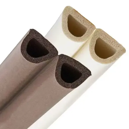 [890128] Banda de etansare autoadeziva pentru usi si ferestre, profil "D" 9x7,5mm, negru 